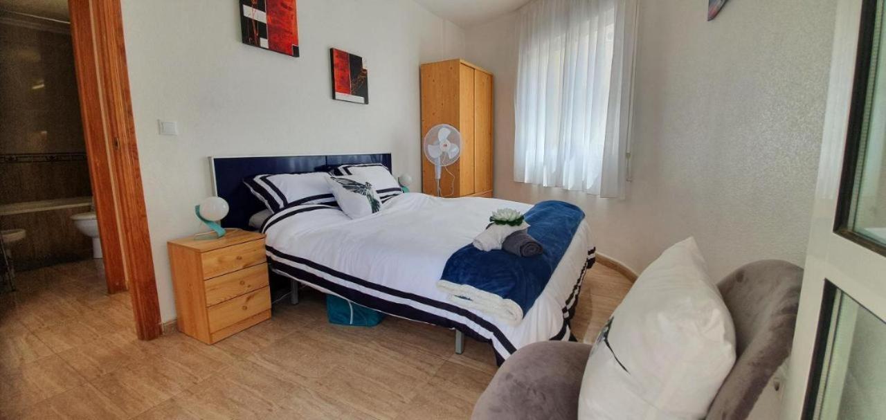 Harbour View - 2 Bed Apt - Torrevieja Apartamento Exterior foto
